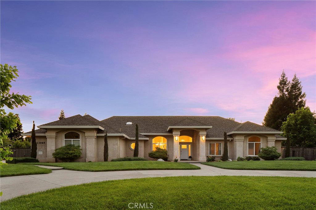 13985 Lindbergh Circle Property Photo 1