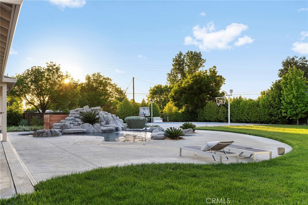13985 Lindbergh Circle Property Photo 15