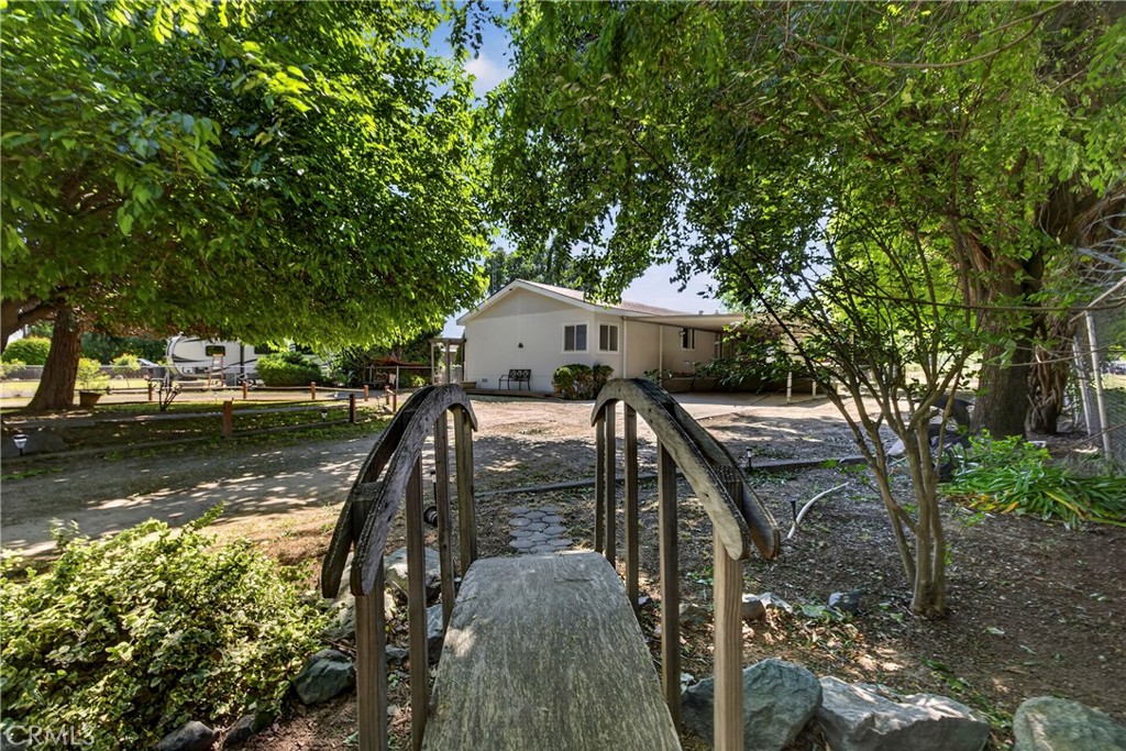 32 Sheldon Property Photo 1