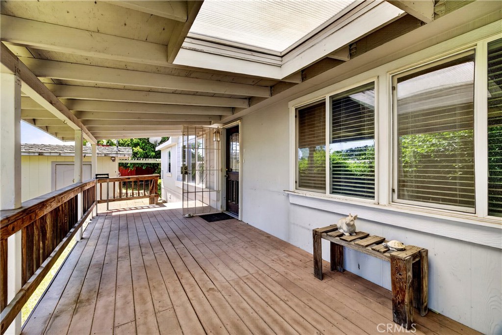 32 Sheldon Property Photo 7