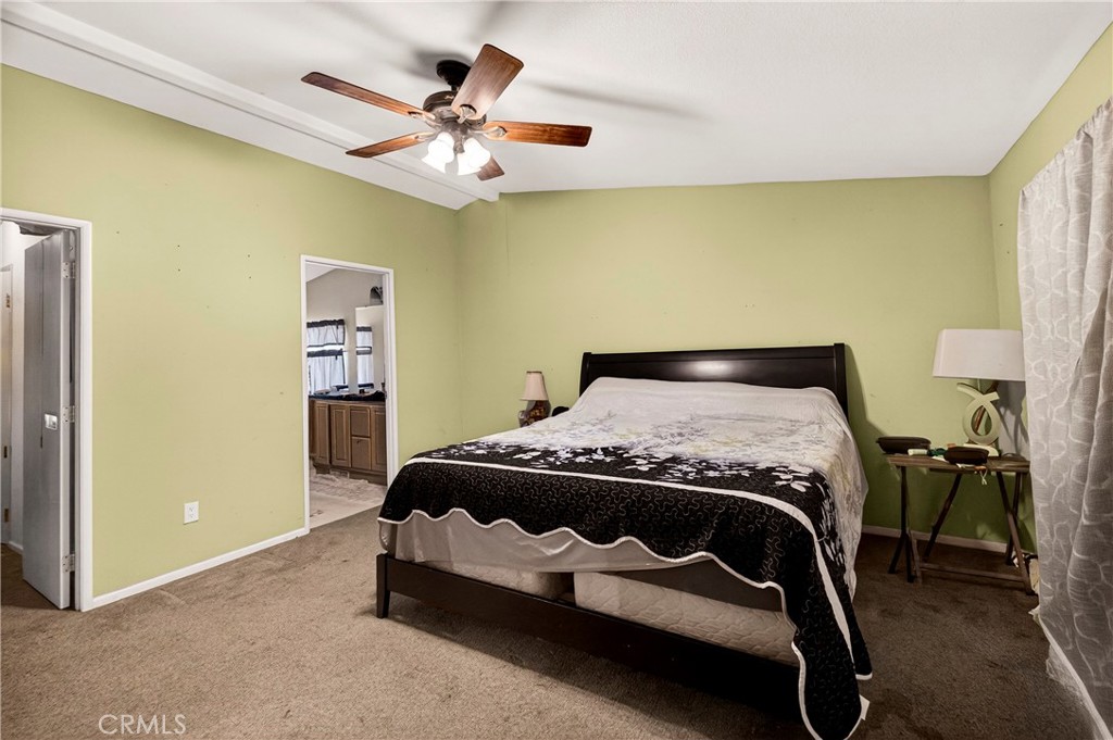 32 Sheldon Property Photo 29