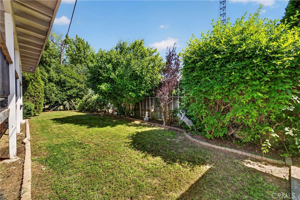 32 Sheldon Property Photo 58