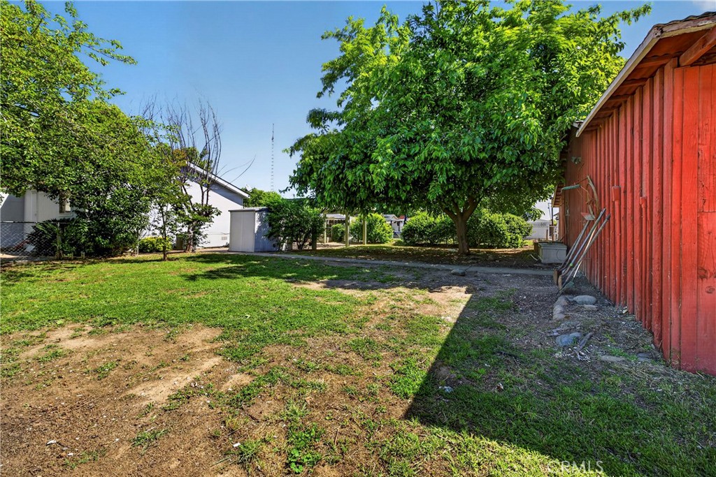 32 Sheldon Property Photo 59
