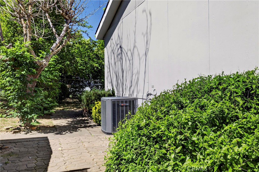32 Sheldon Property Photo 62