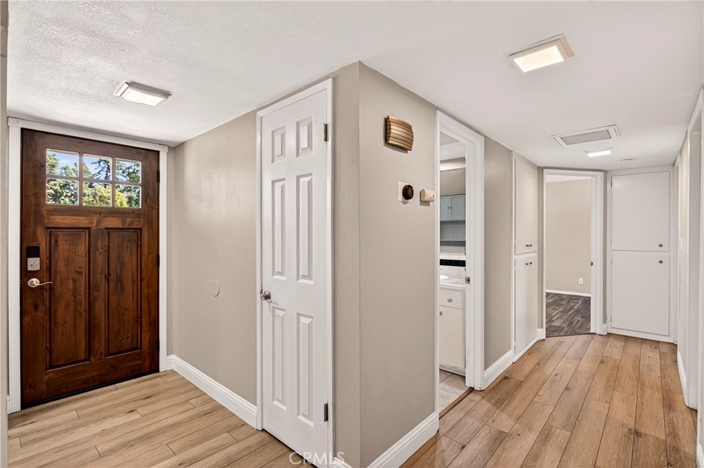 6 Mayfair Property Photo 12