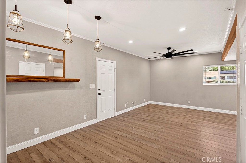 6 Mayfair Property Photo 20