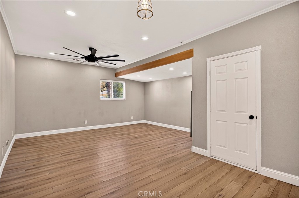 6 Mayfair Property Photo 21