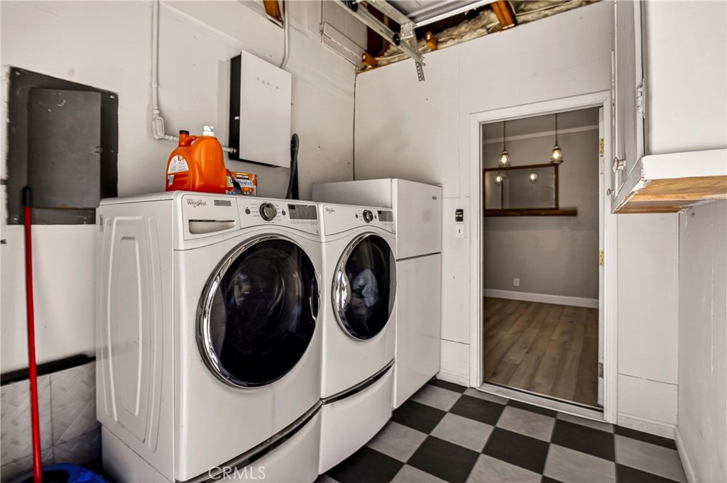 6 Mayfair Property Photo 35