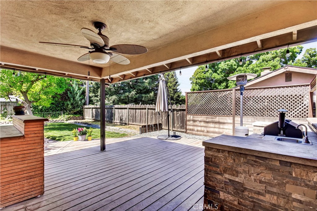 6 Mayfair Property Photo 42