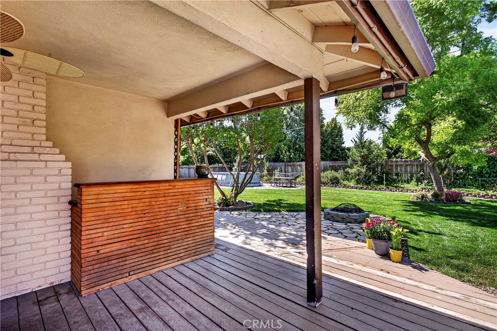 6 Mayfair Property Photo 43