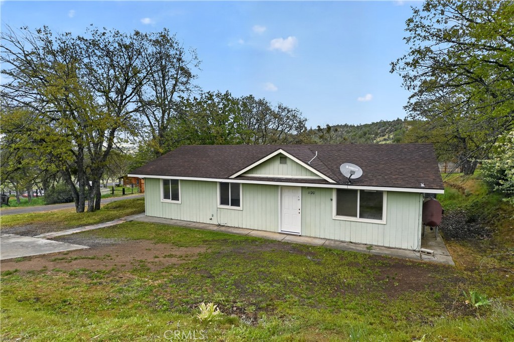 1120 Bluebird Property Photo 5