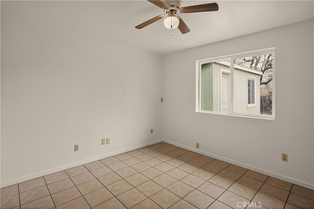 1120 Bluebird Property Photo 31