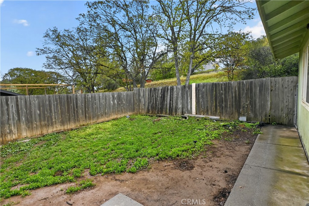 1120 Bluebird Property Photo 37