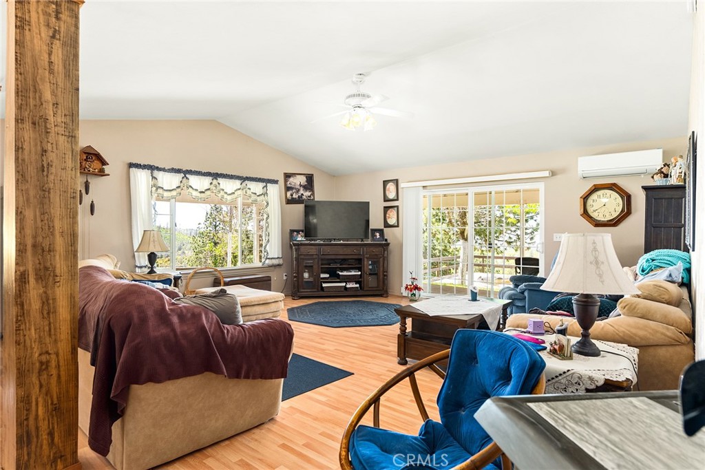 5735 Lunt Rd. Property Photo 13