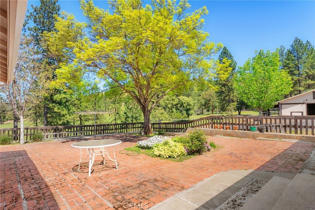 5735 Lunt Rd. Property Photo 26