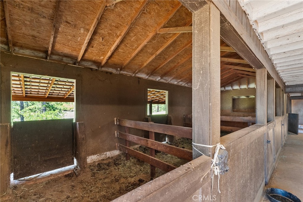 5735 Lunt Rd. Property Photo 32