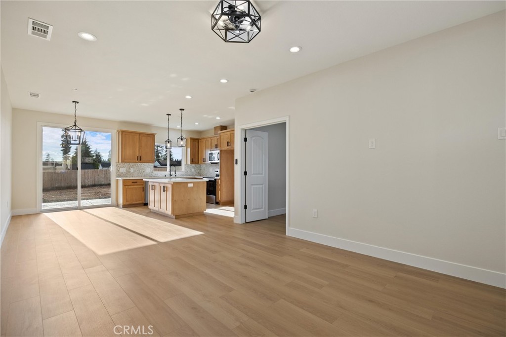 6175 Alamo Way Property Photo 8