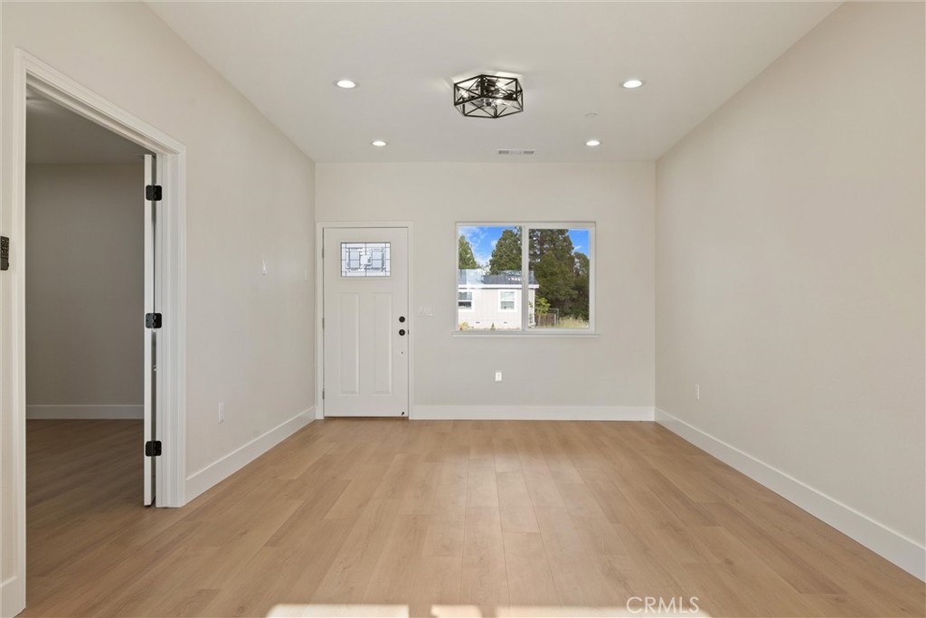 6175 Alamo Way Property Photo 9