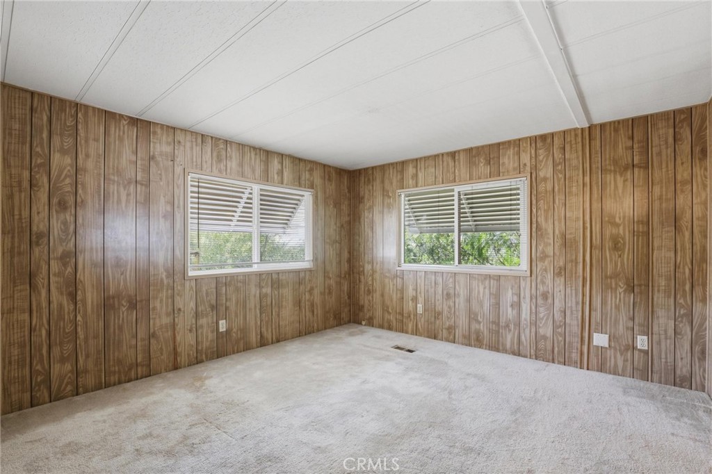 162 Willow Pkwy Property Photo 22