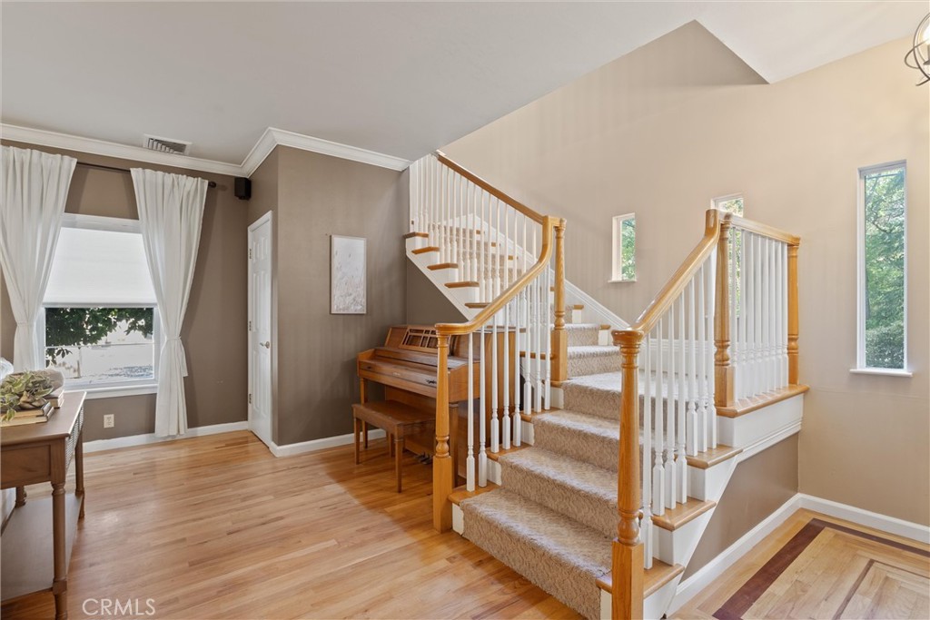 1470 Vallombrosa Avenue Property Photo 23