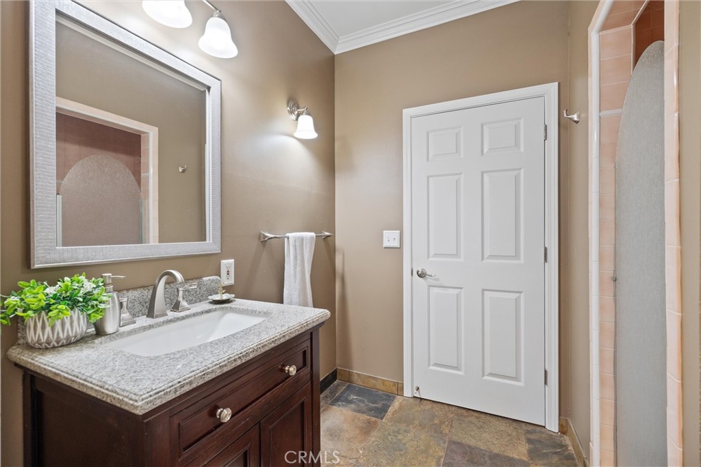 1470 Vallombrosa Avenue Property Photo 53