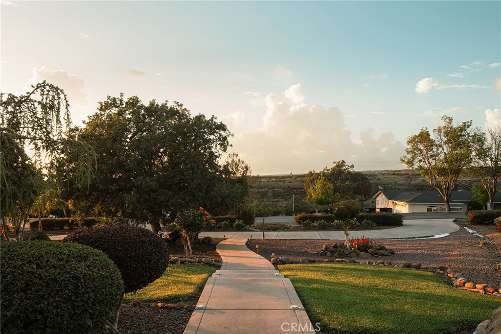 84 Eagle Nest Property Photo 11