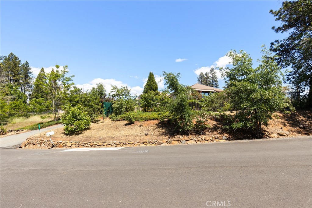 999 Saxberg Property Photo 4