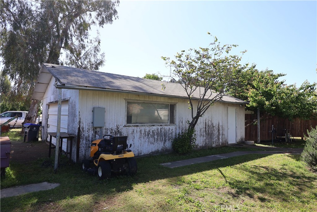 22189 Samson Ave. Property Photo 42