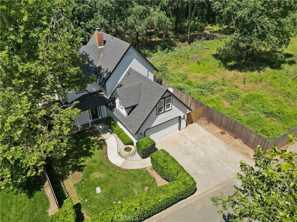 821 Victorian Park Property Photo 5