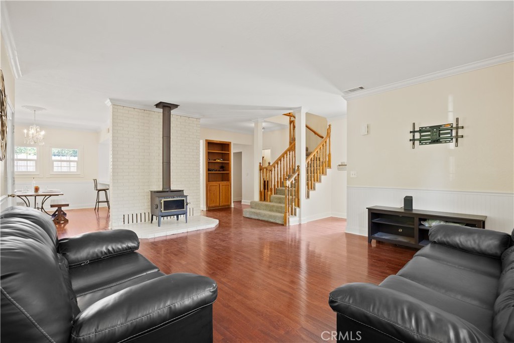 821 Victorian Park Property Photo 10