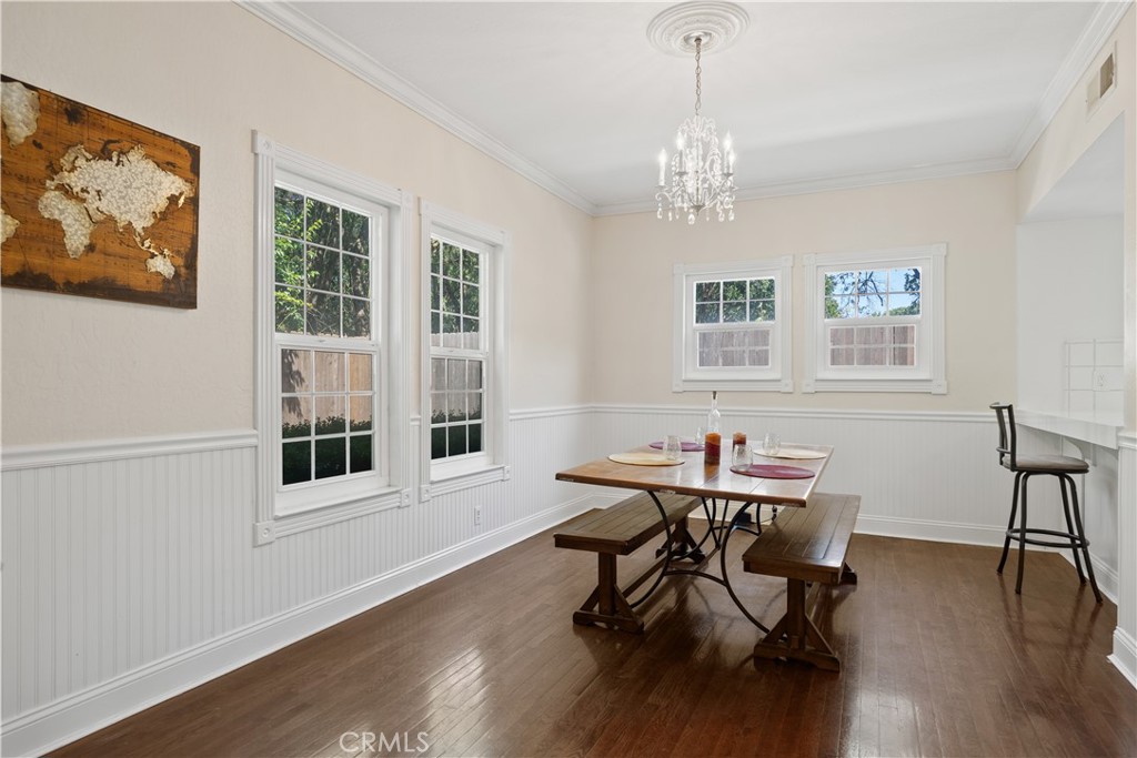 821 Victorian Park Property Photo 21