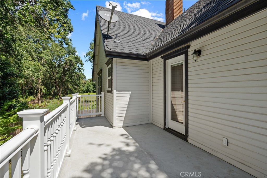 821 Victorian Park Property Photo 32