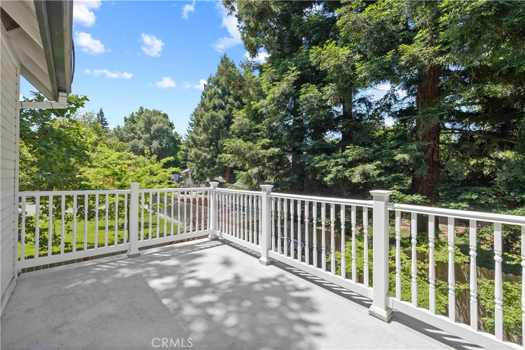 821 Victorian Park Property Photo 33