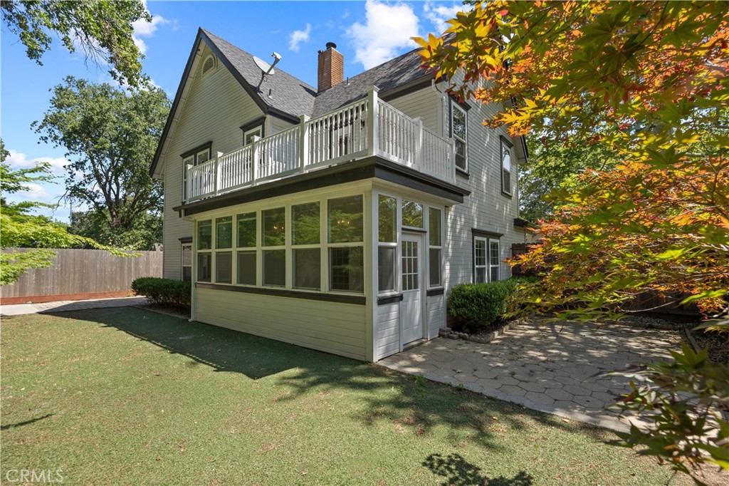 821 Victorian Park Property Photo 44
