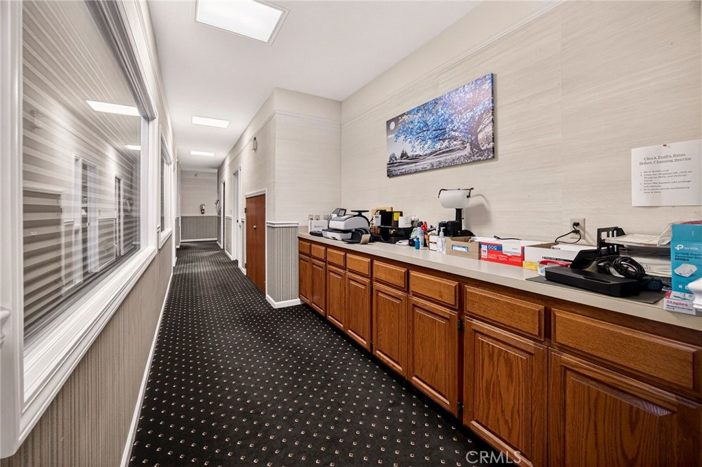 20 Independence Circle Property Photo 6