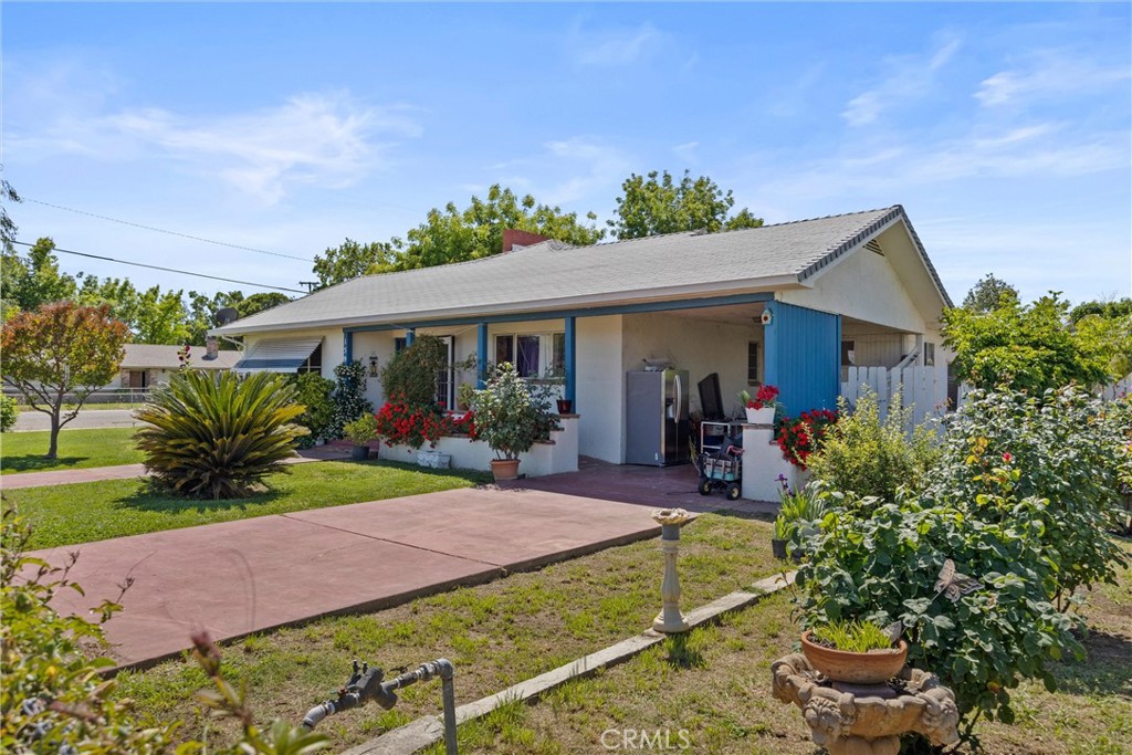 159 S Shasta Property Photo 4