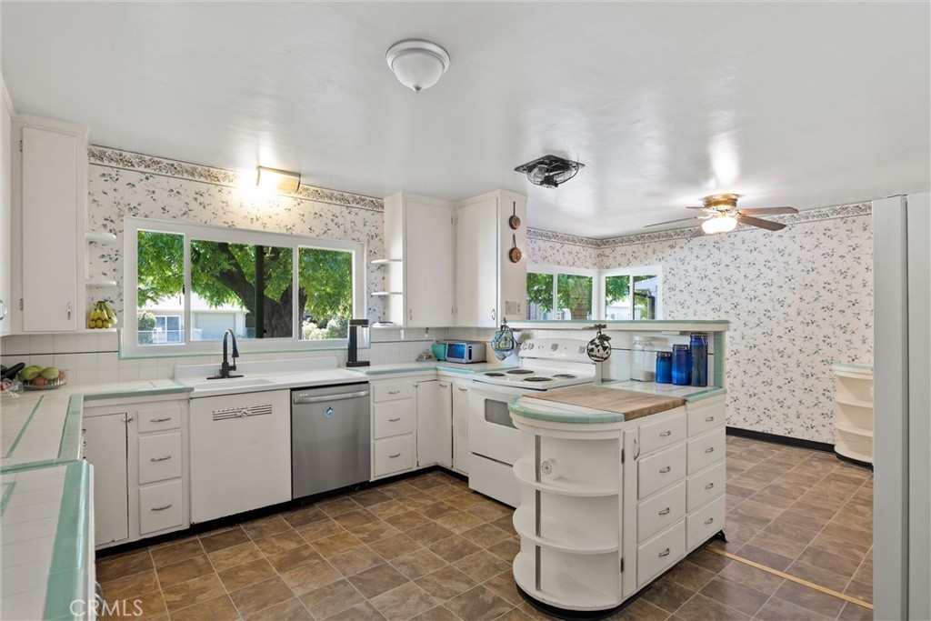 159 S Shasta Property Photo 14