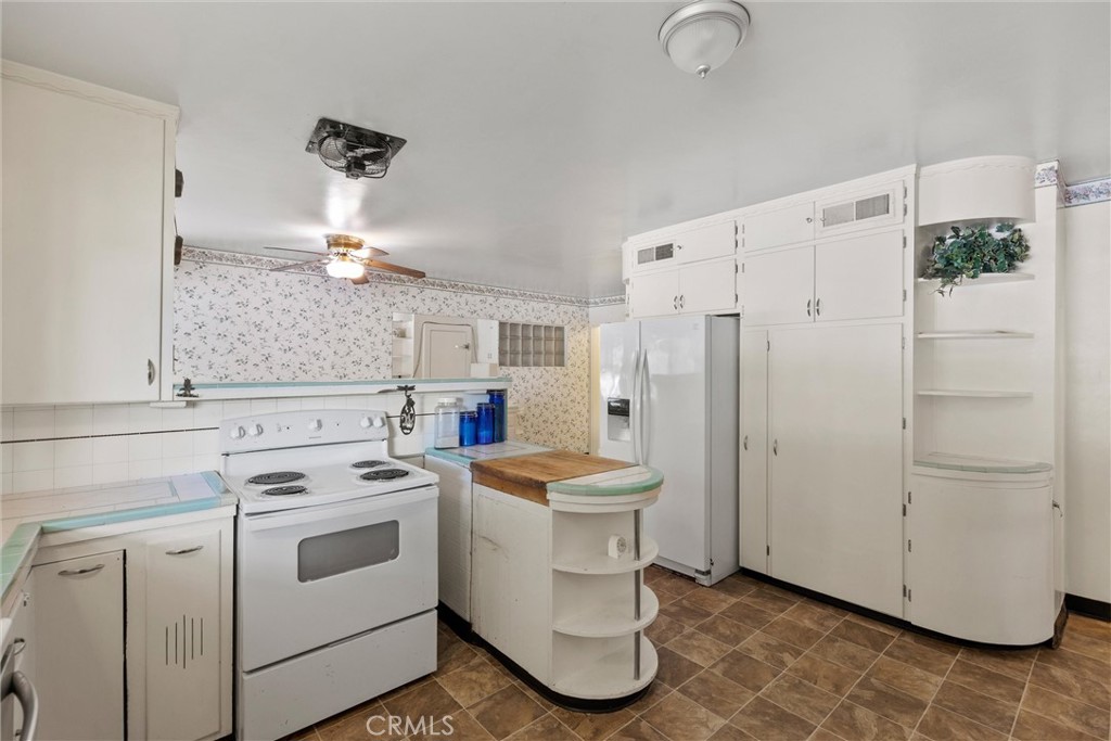 159 S Shasta Property Photo 17