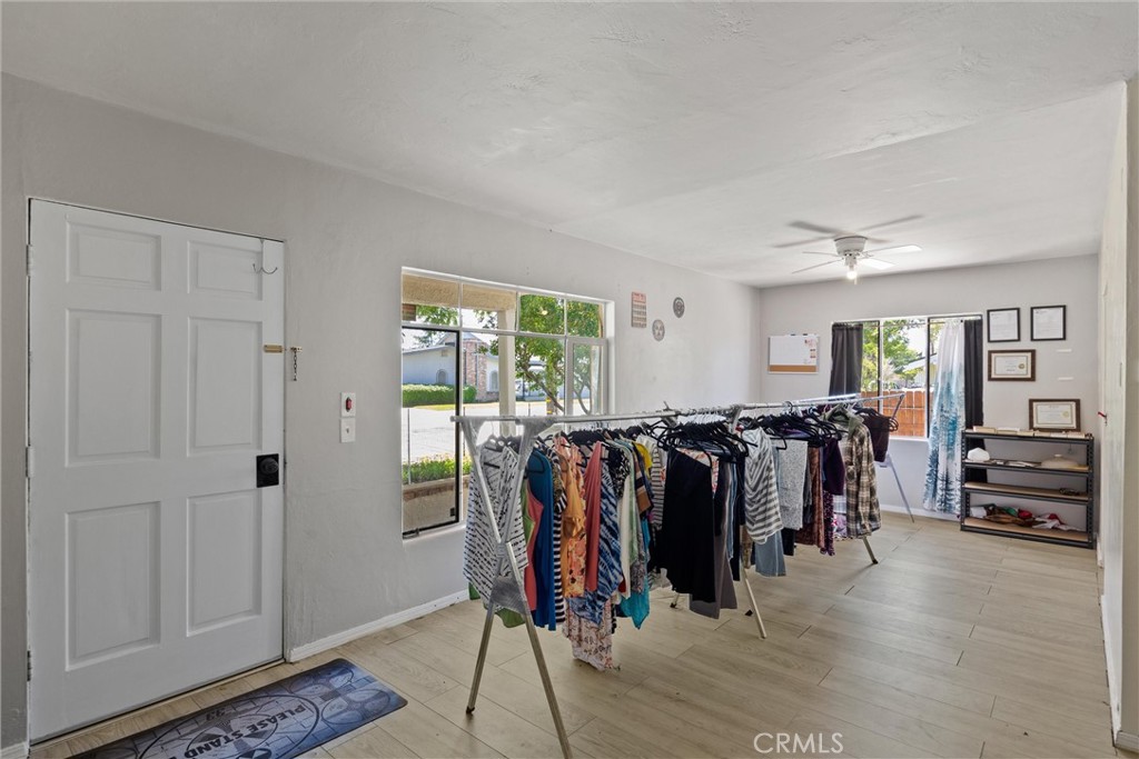 159 S Shasta Property Photo 37