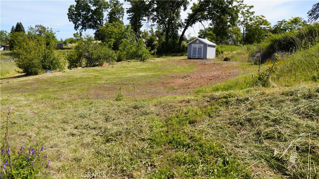 220 Foothill Property Photo 8