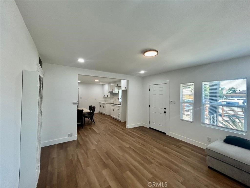 112 Woodrow Property Photo 8