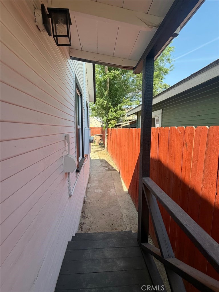 112 Woodrow Property Photo 17