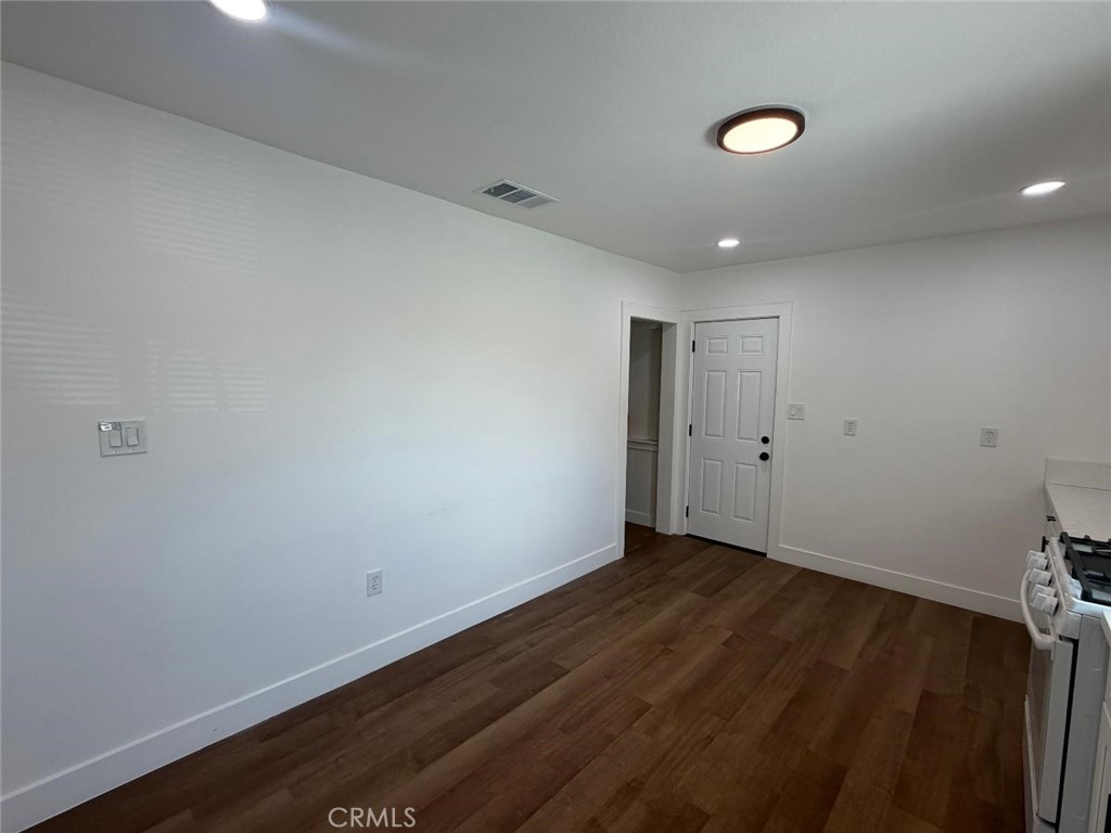 112 Woodrow Property Photo 40