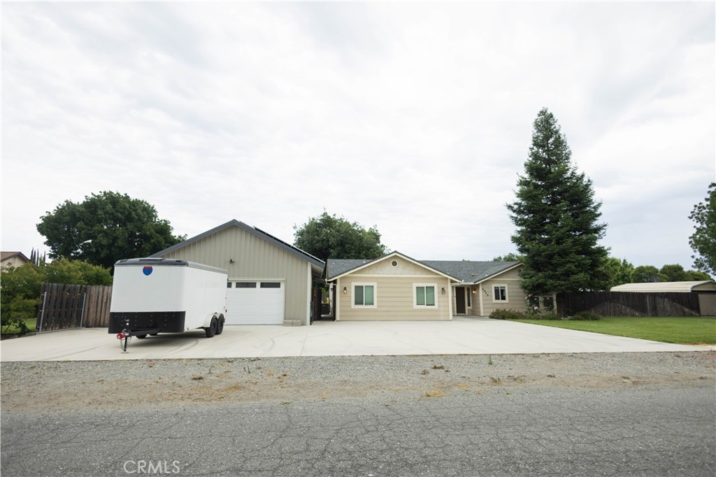 6042 Grange Property Photo