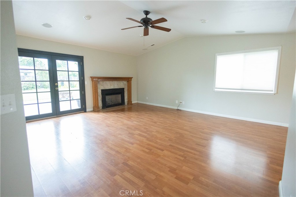 6042 Grange Property Photo 8