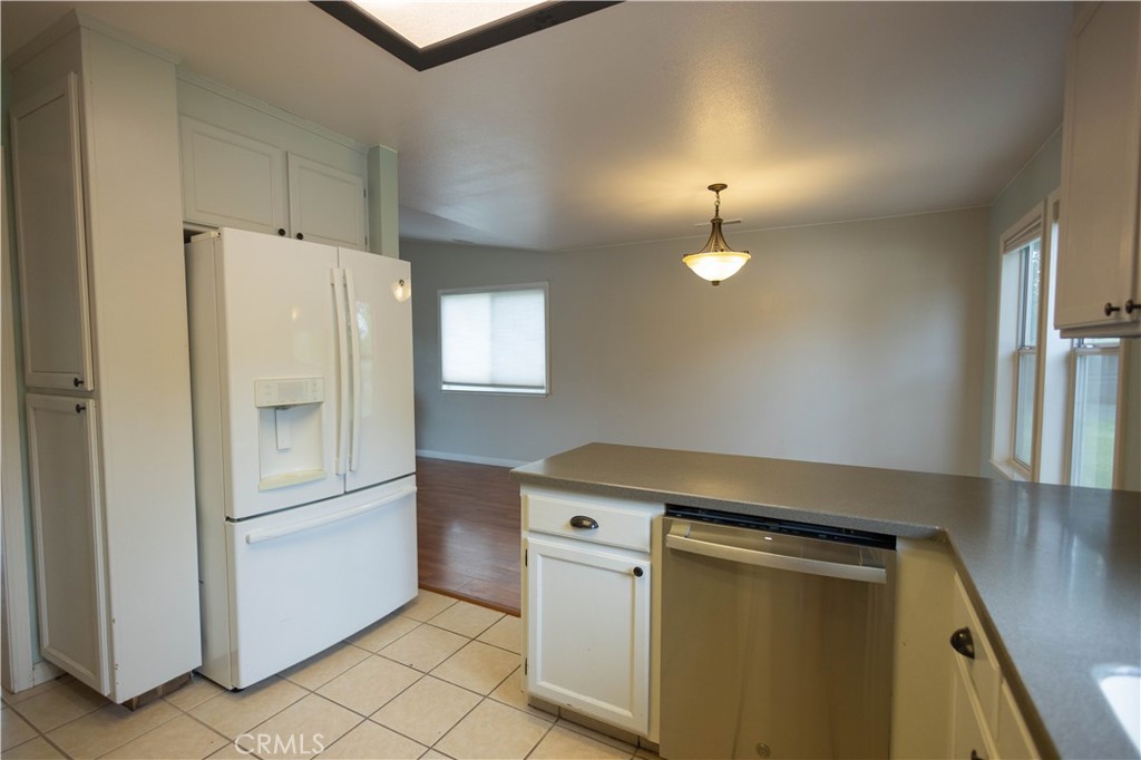 6042 Grange Property Photo 10