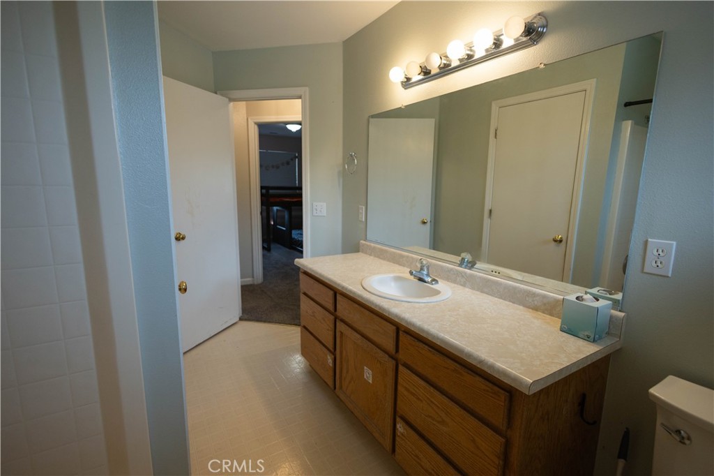 6042 Grange Property Photo 19