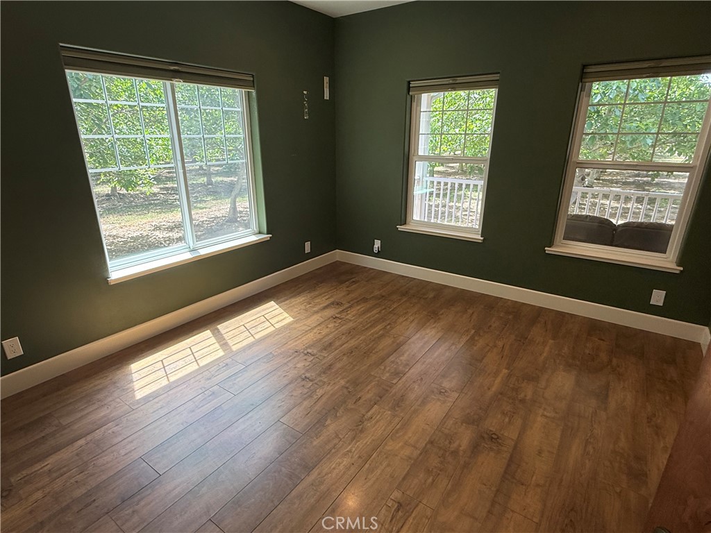 4870 5th Property Photo 9
