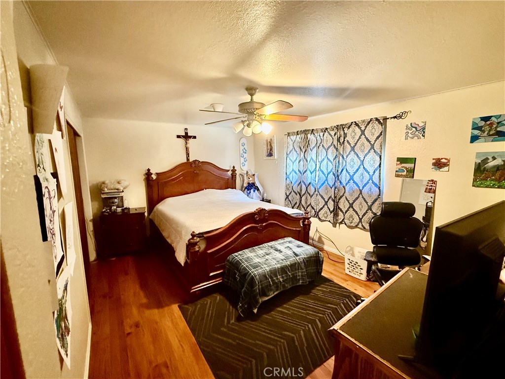 4870 5th Property Photo 22