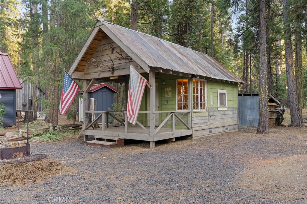 7528 Humboldt Road Property Photo 2